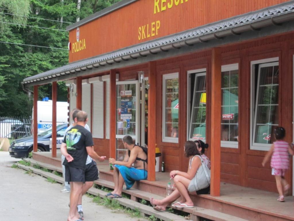 Resort Piaseczno Rozpłucie Exterior foto